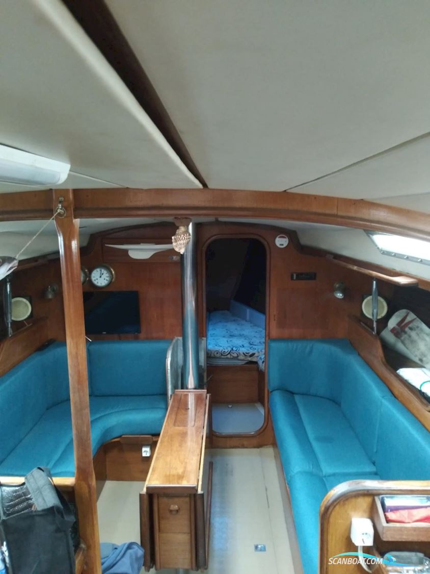 First Beneteau 42