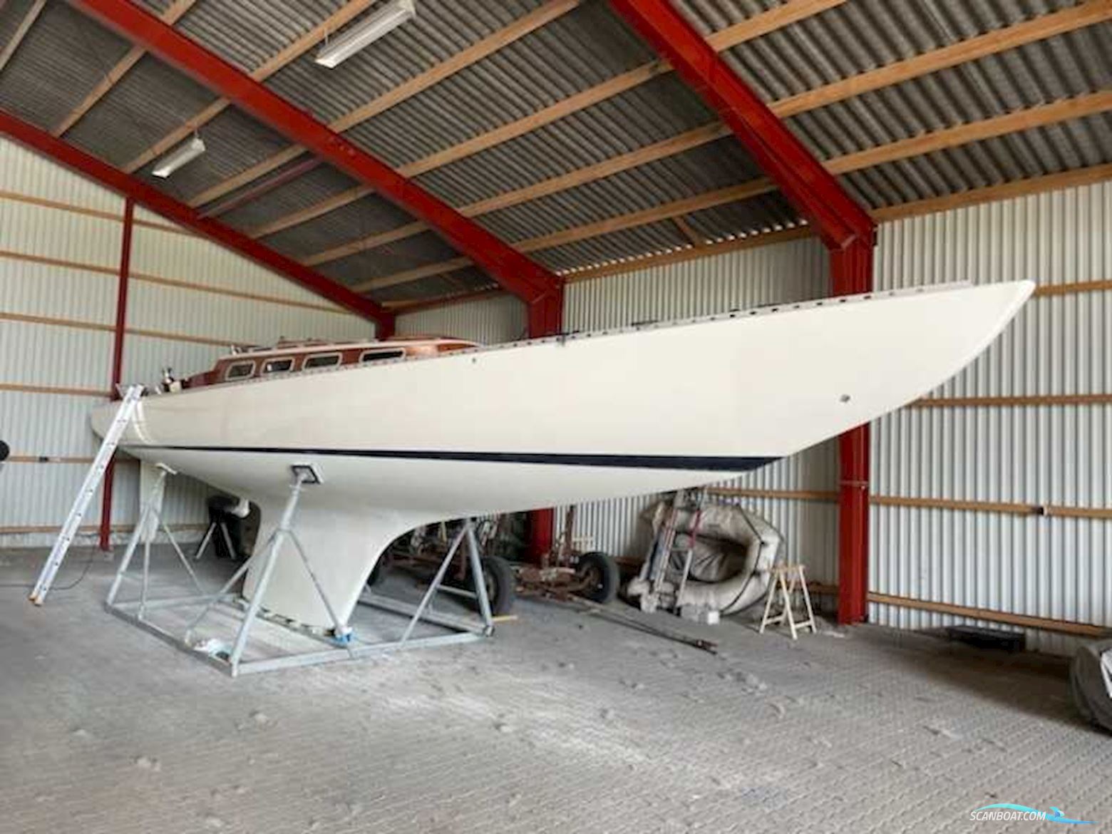 First Class One Off 40