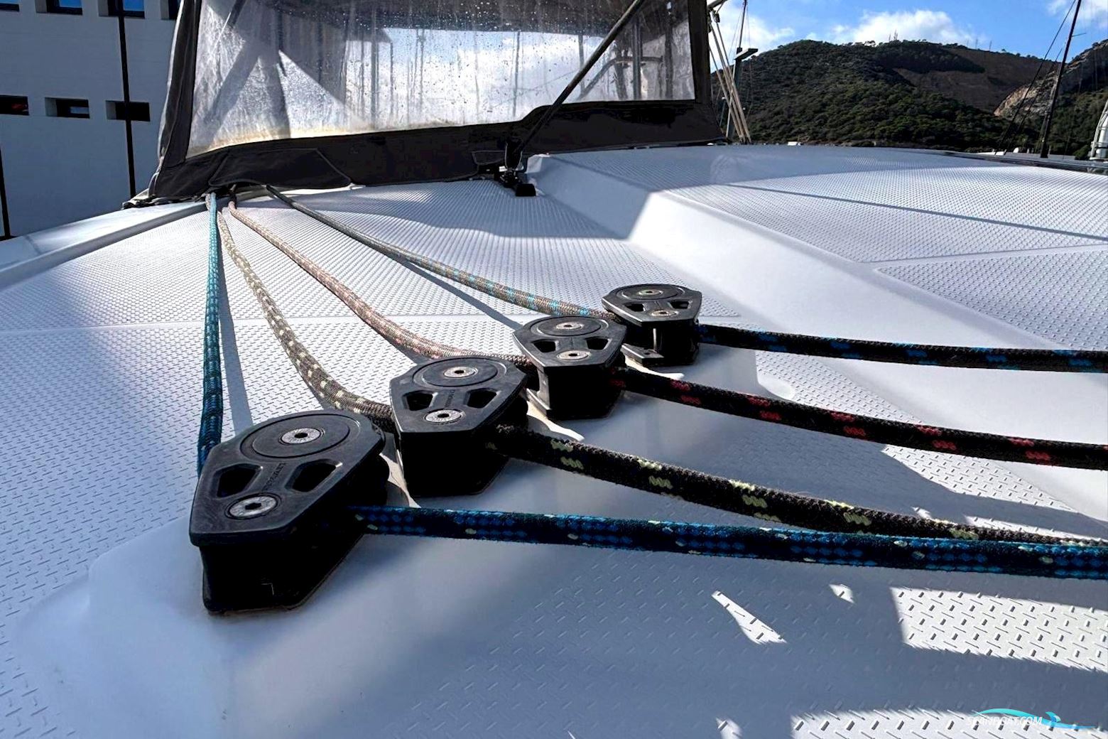 Fountaine Pajot Lucia 40