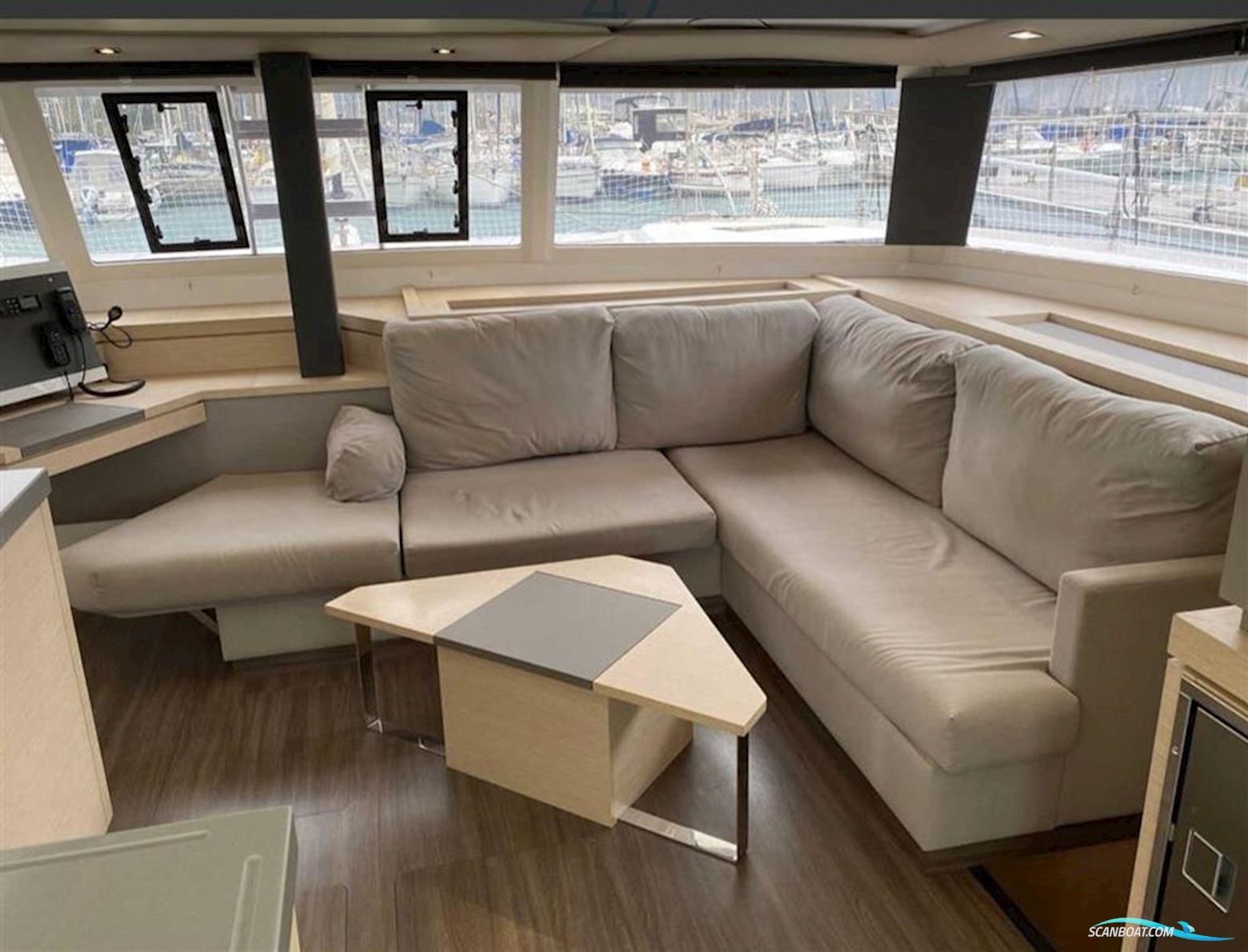 Fountaine Pajot Saona 47