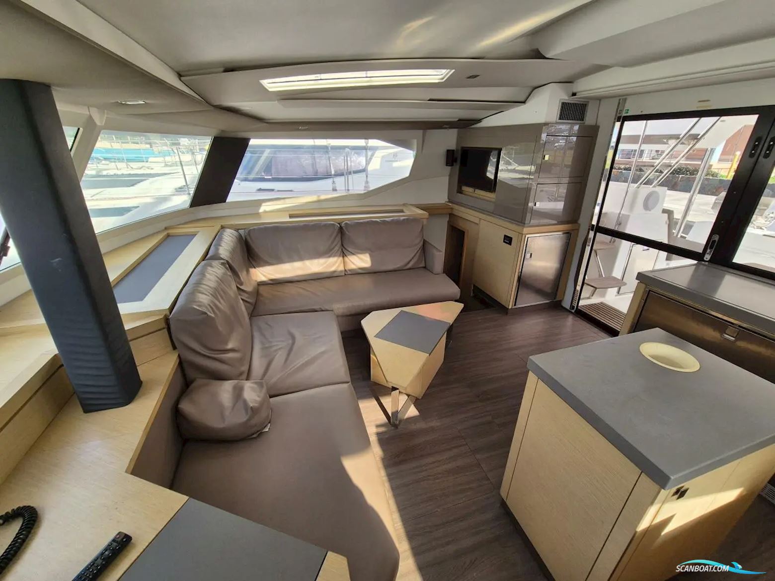 Fountaine Pajot Saona 47