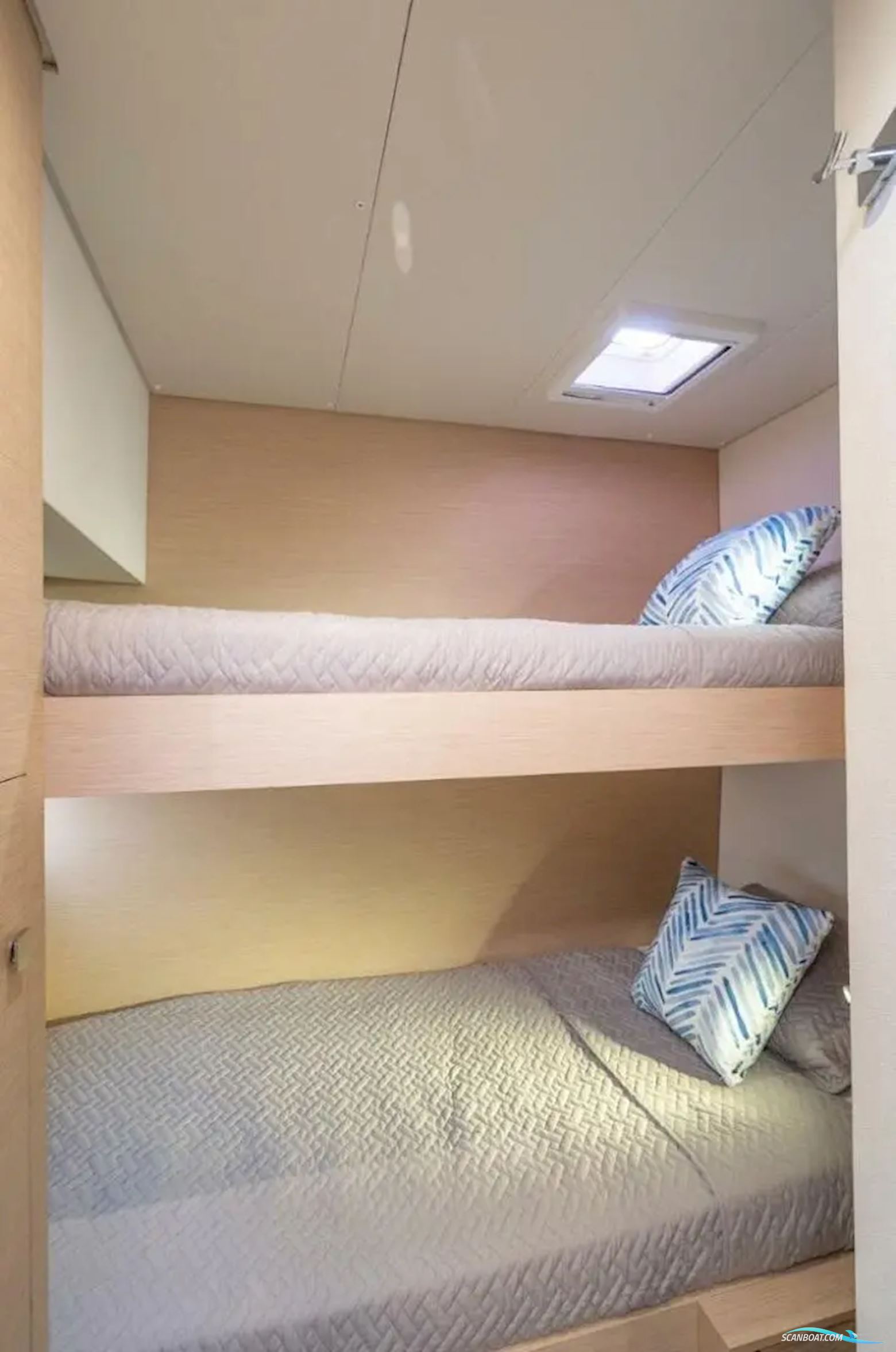 Fountaine Pajot Saona 47