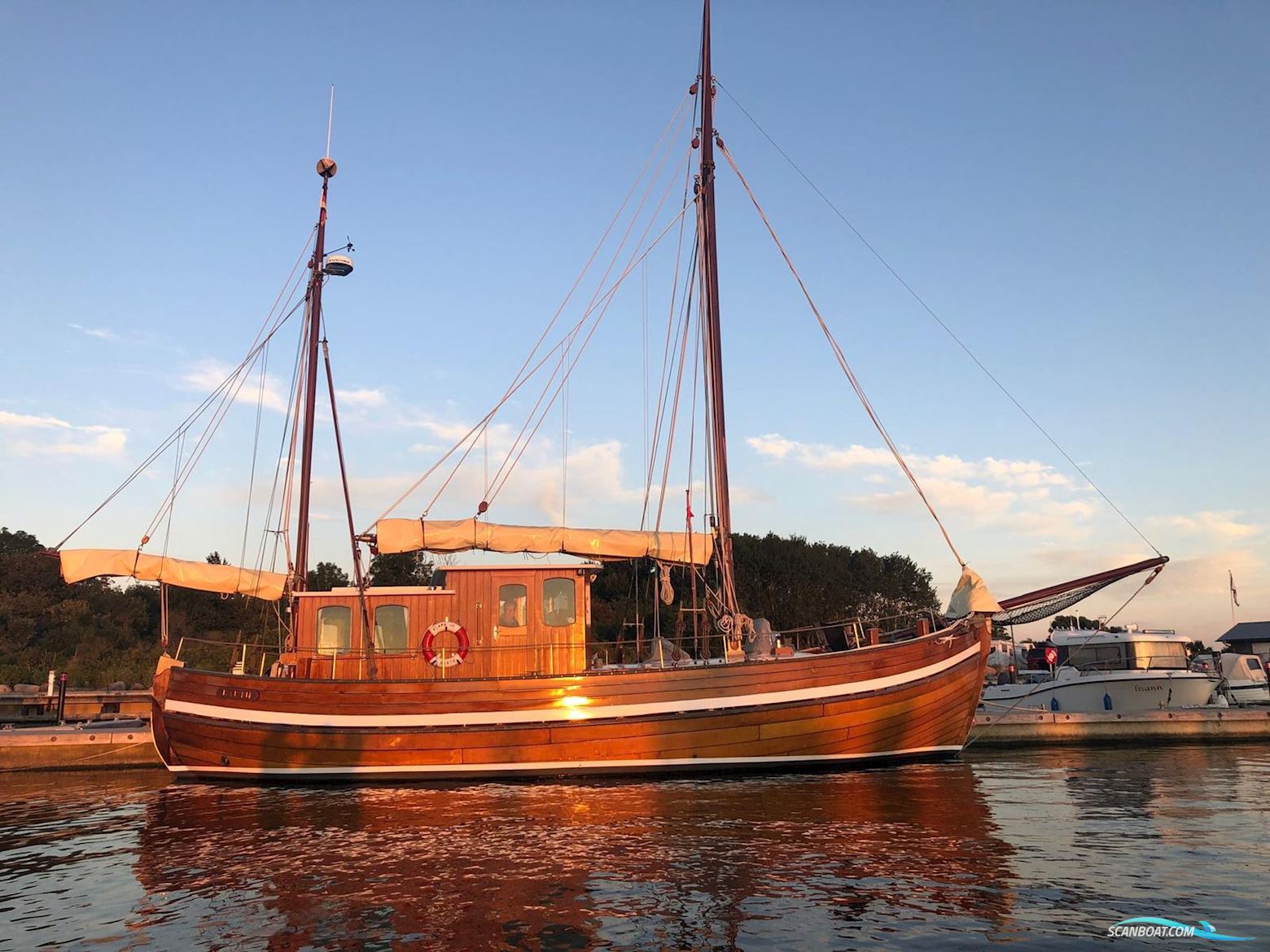 Gaffelkutter, Motorsegler Segelboot 1933, mit Perkins M-130 PS/96KW motor, Deutschland