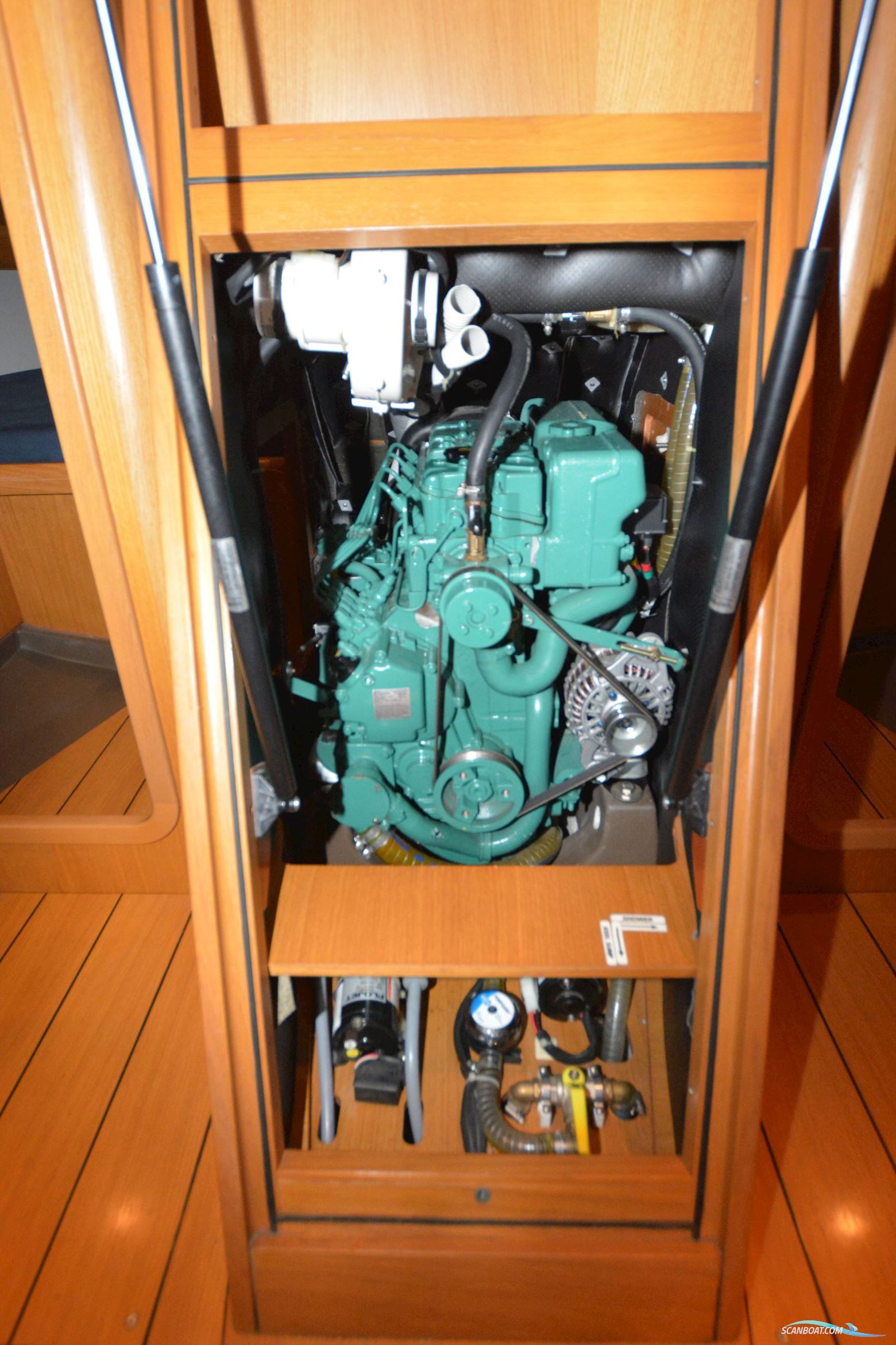 Grand Soleil 43