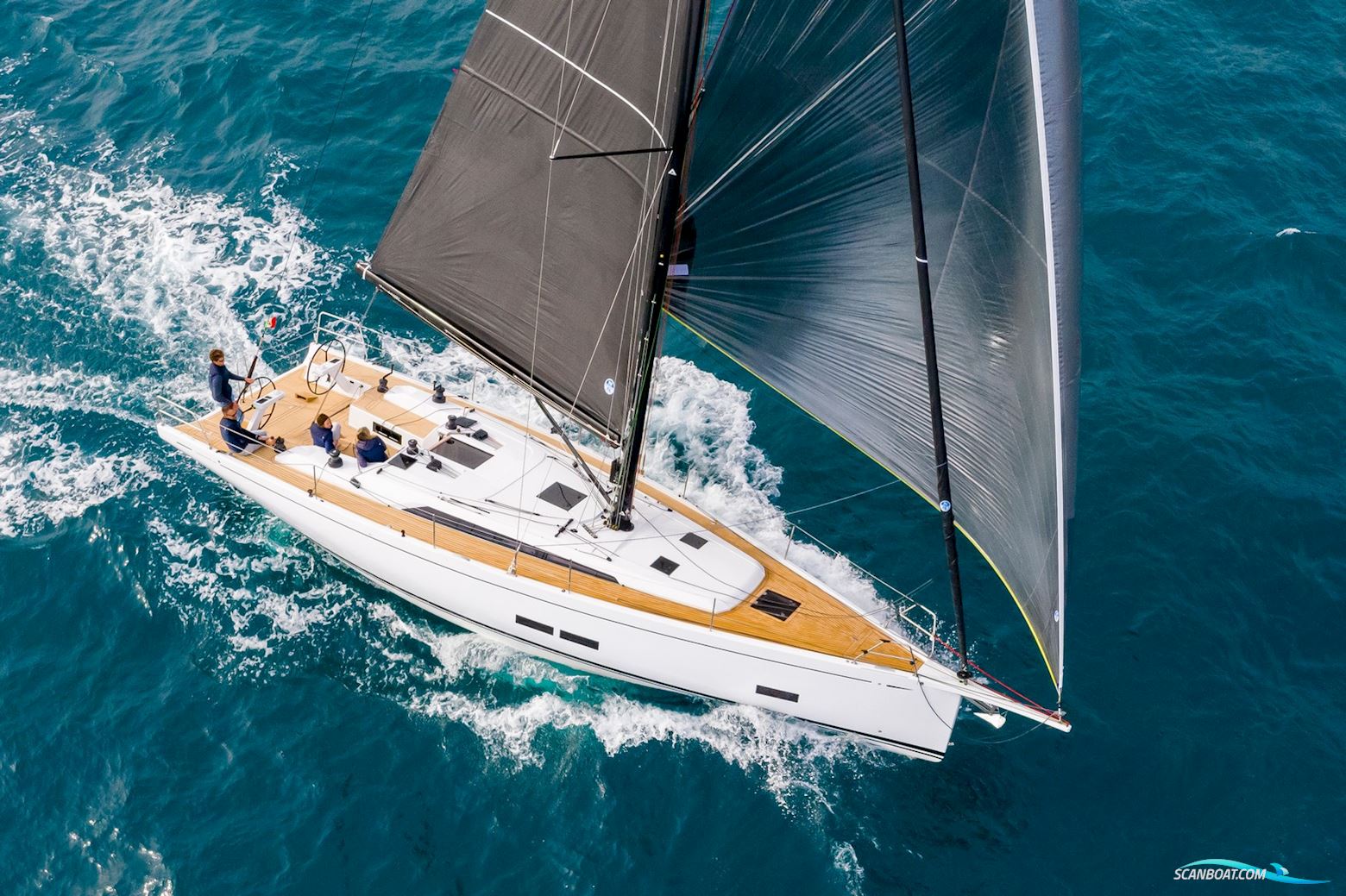 Grand Soleil 44