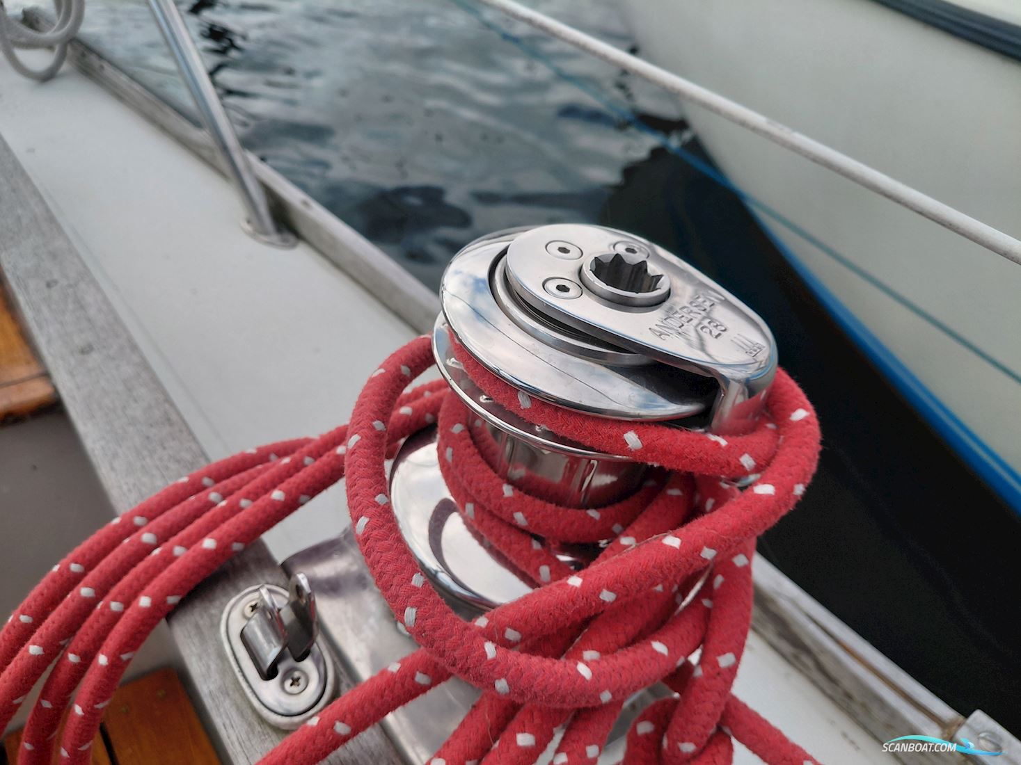 Great Dane 28, Mac2