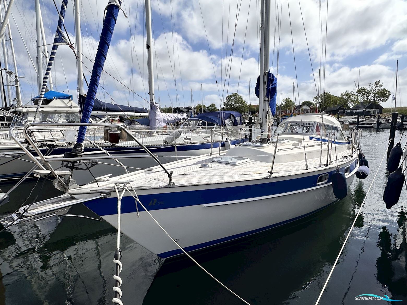 Hallberg-Rasssy 312 Middelfart