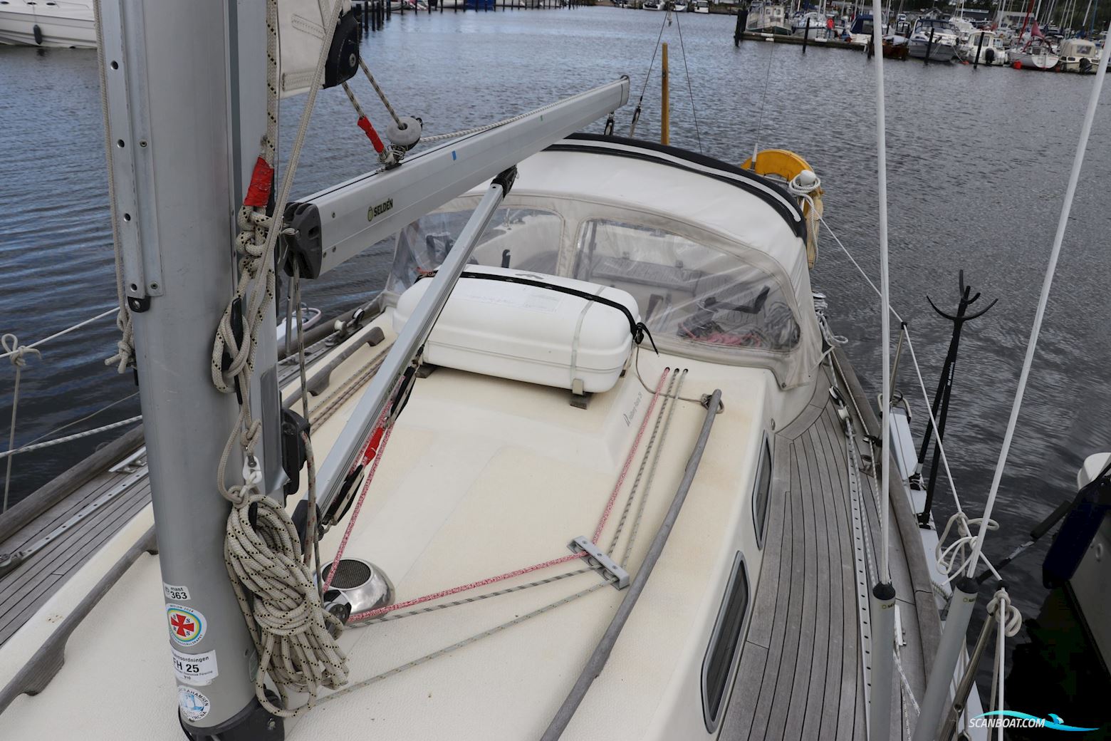 Hallberg-Rassy 29