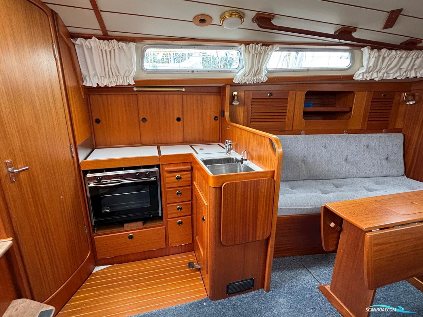 Hallberg-Rassy 31