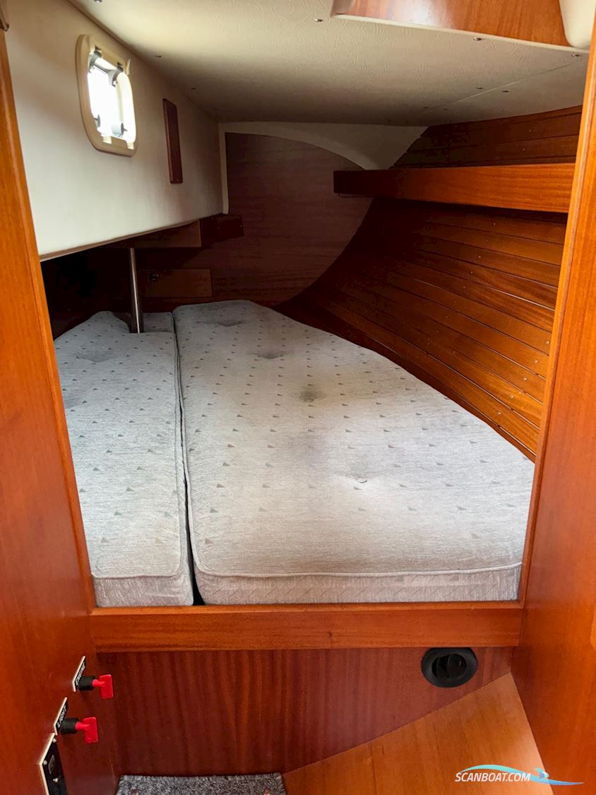 Hallberg-Rassy 31