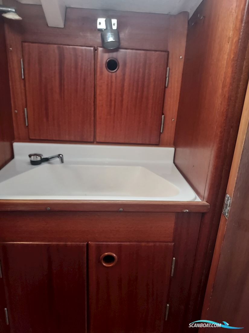 Hallberg Rassy 32 Mistress