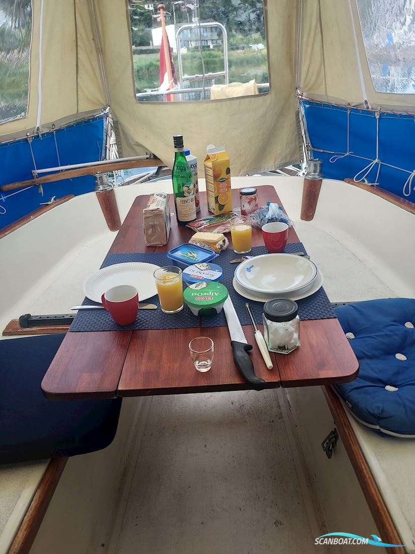 Hallberg Rassy 32 Mistress