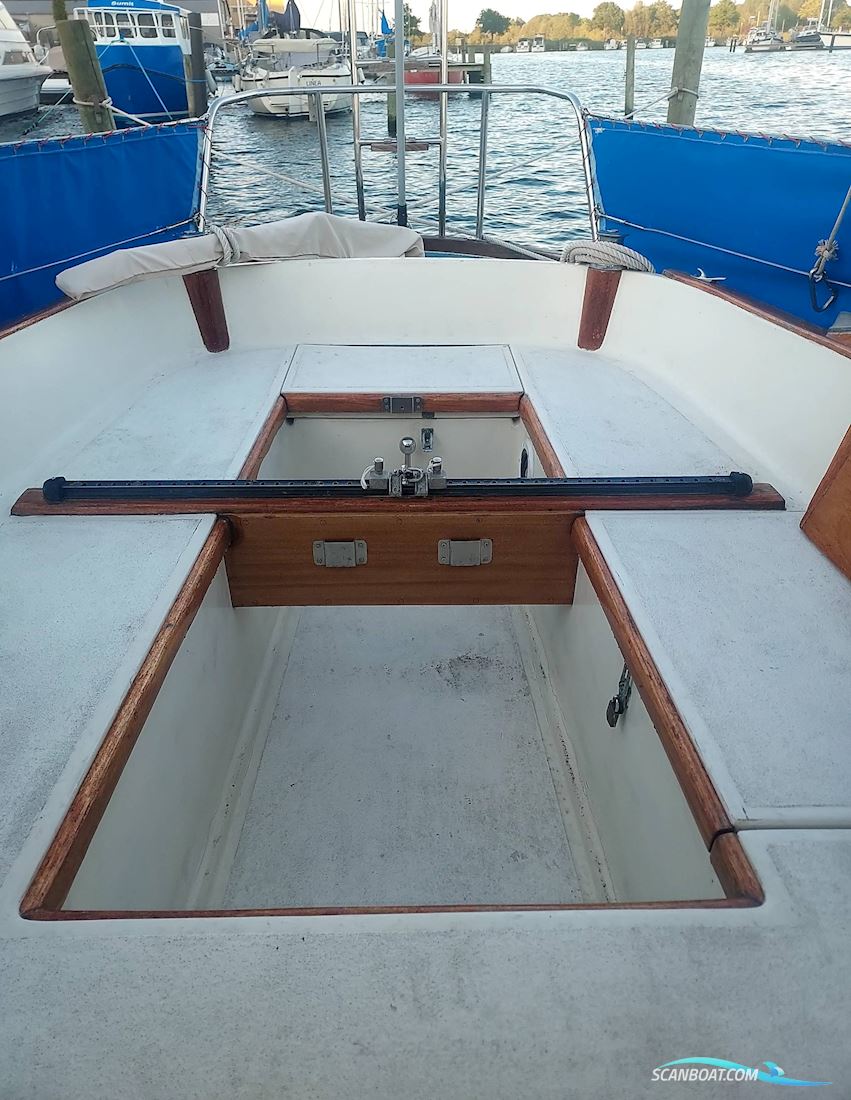 Hallberg Rassy 32 Mistress