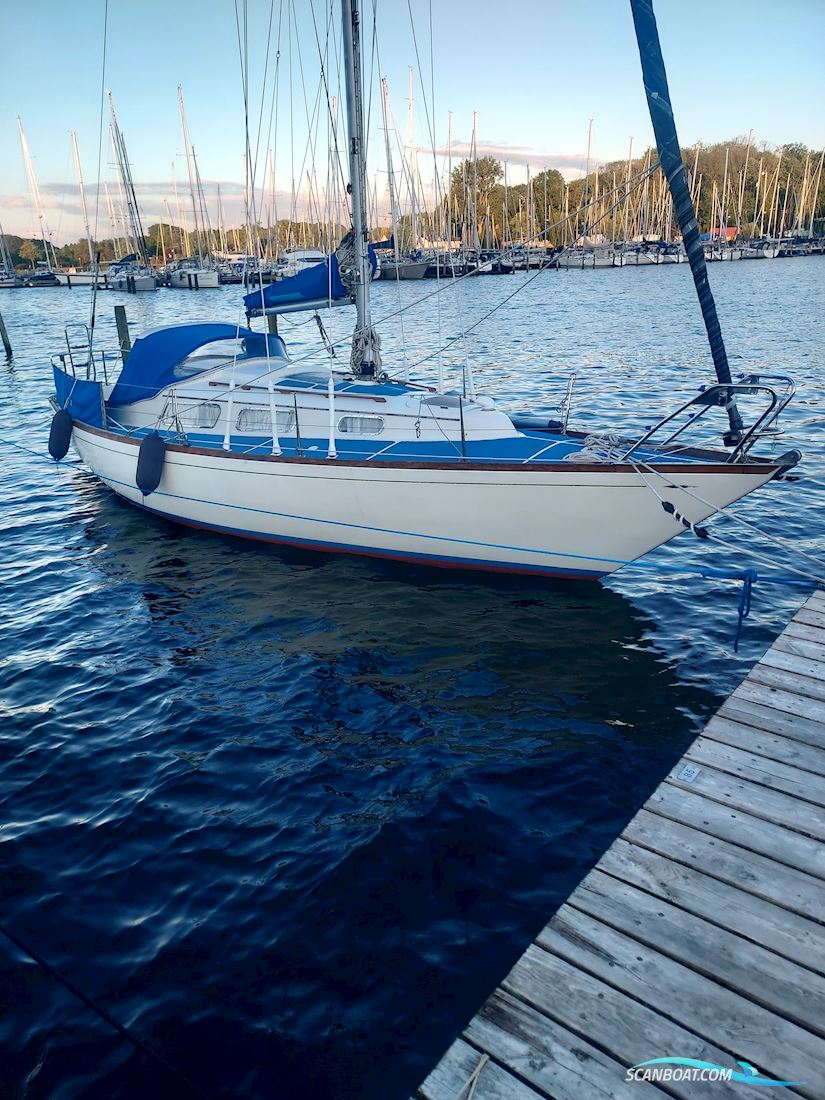 Hallberg Rassy 32 Mistress