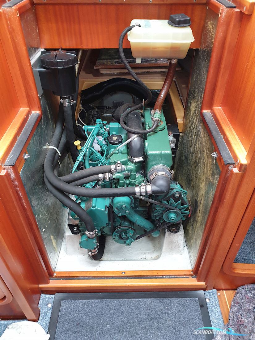 Hallberg-Rassy 34