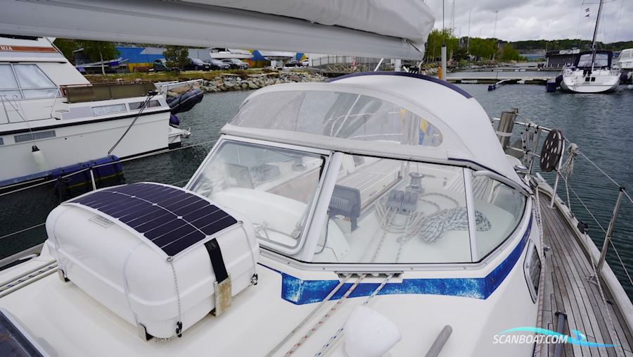 Hallberg-Rassy 34