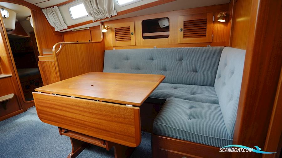 Hallberg-Rassy 34