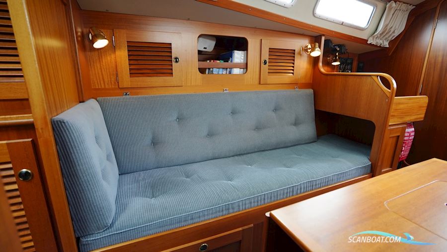 Hallberg-Rassy 34