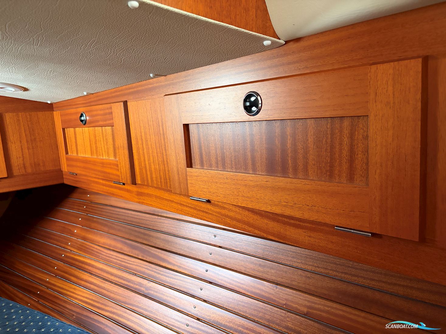 Hallberg-Rassy 34