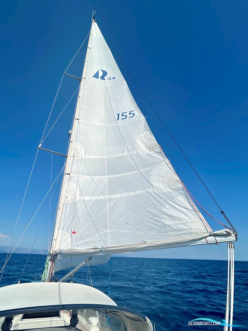 Hallberg-Rassy 34