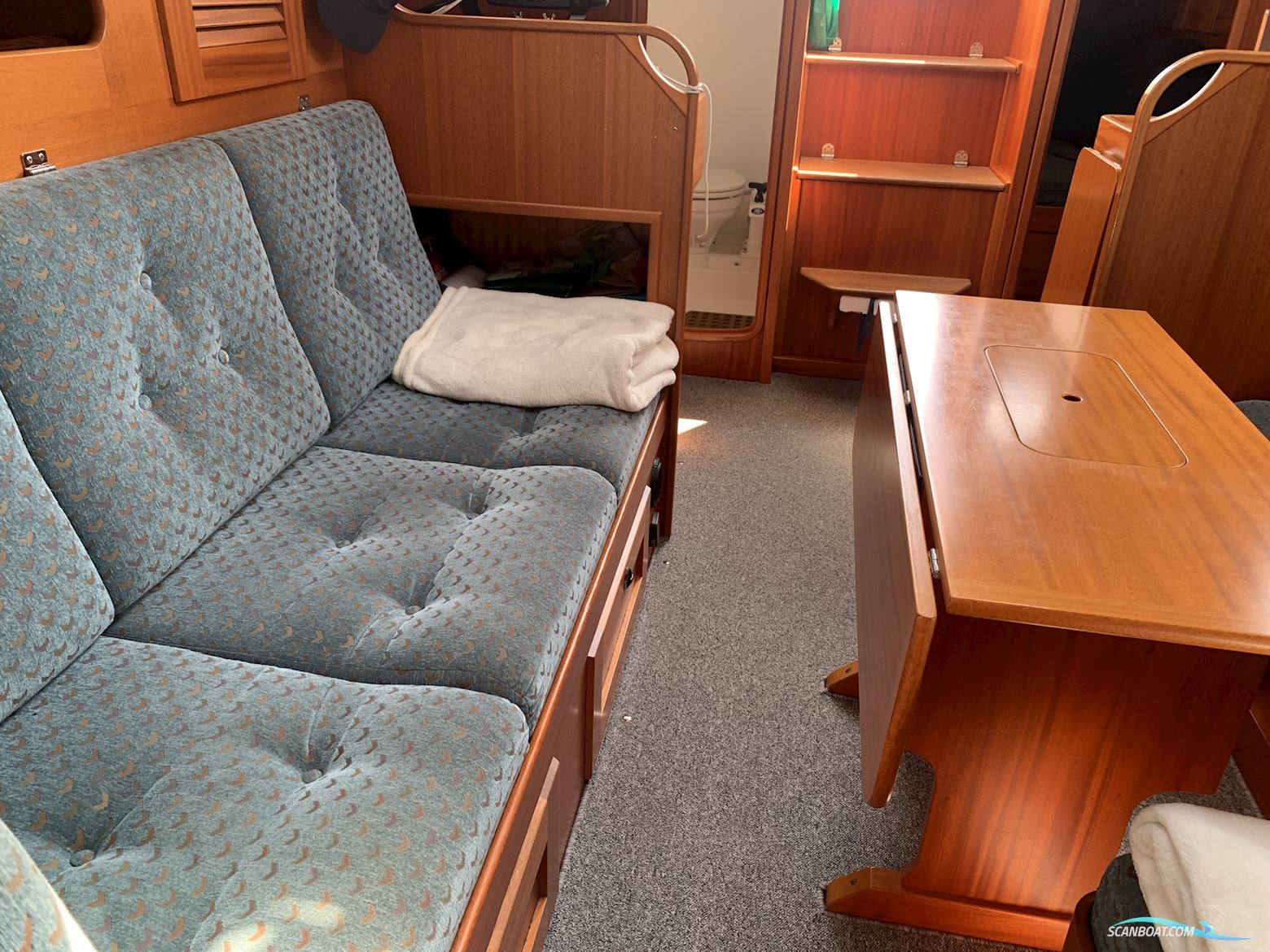 Hallberg-Rassy 34