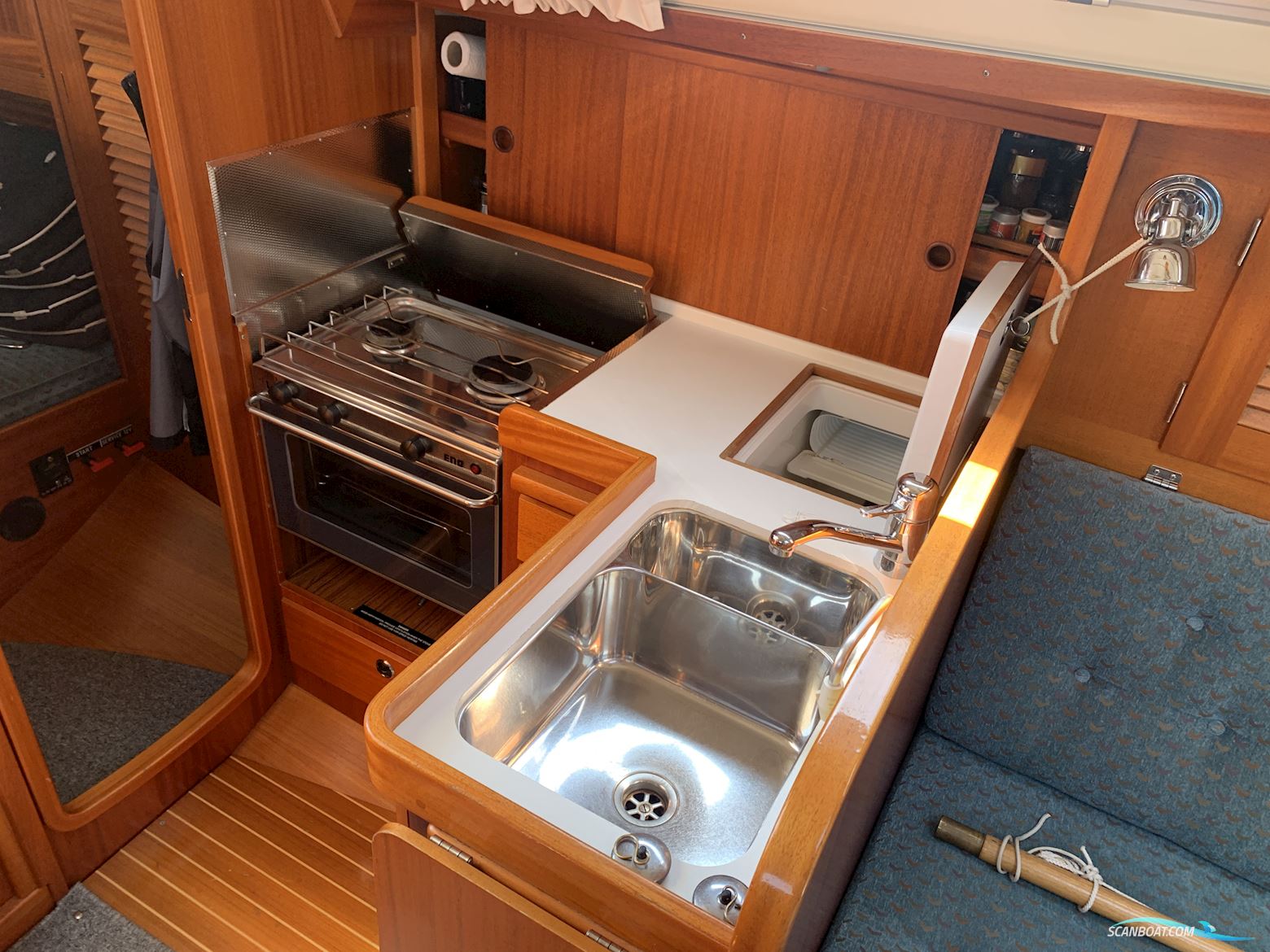 Hallberg-Rassy 34