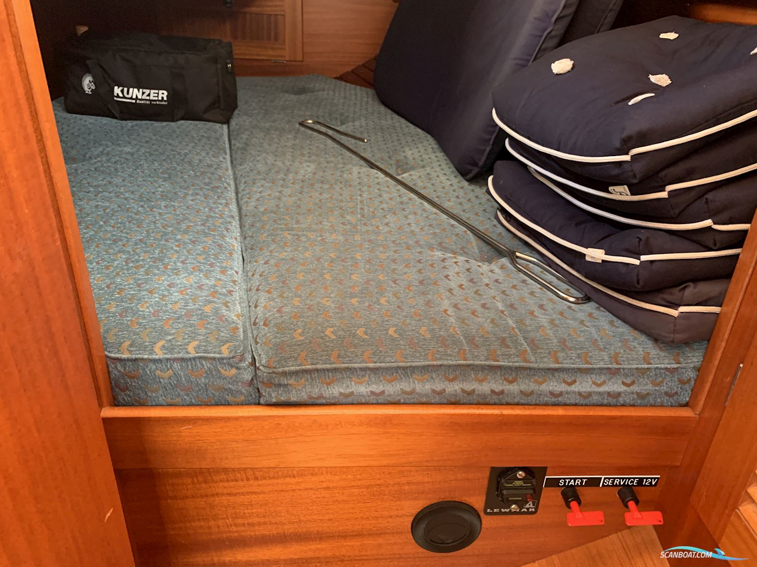 Hallberg-Rassy 34