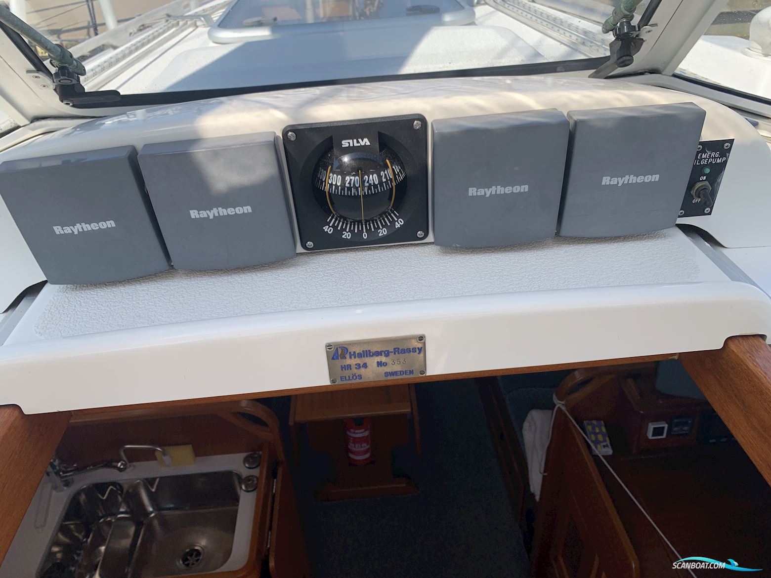 Hallberg-Rassy 34