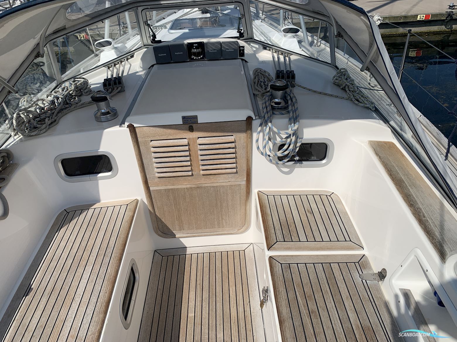 Hallberg-Rassy 34