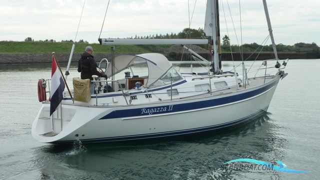 Hallberg Rassy 34