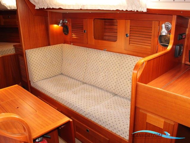 Hallberg Rassy 34