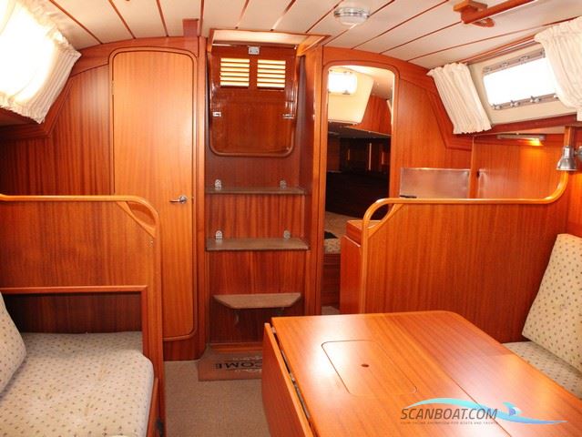 Hallberg Rassy 34