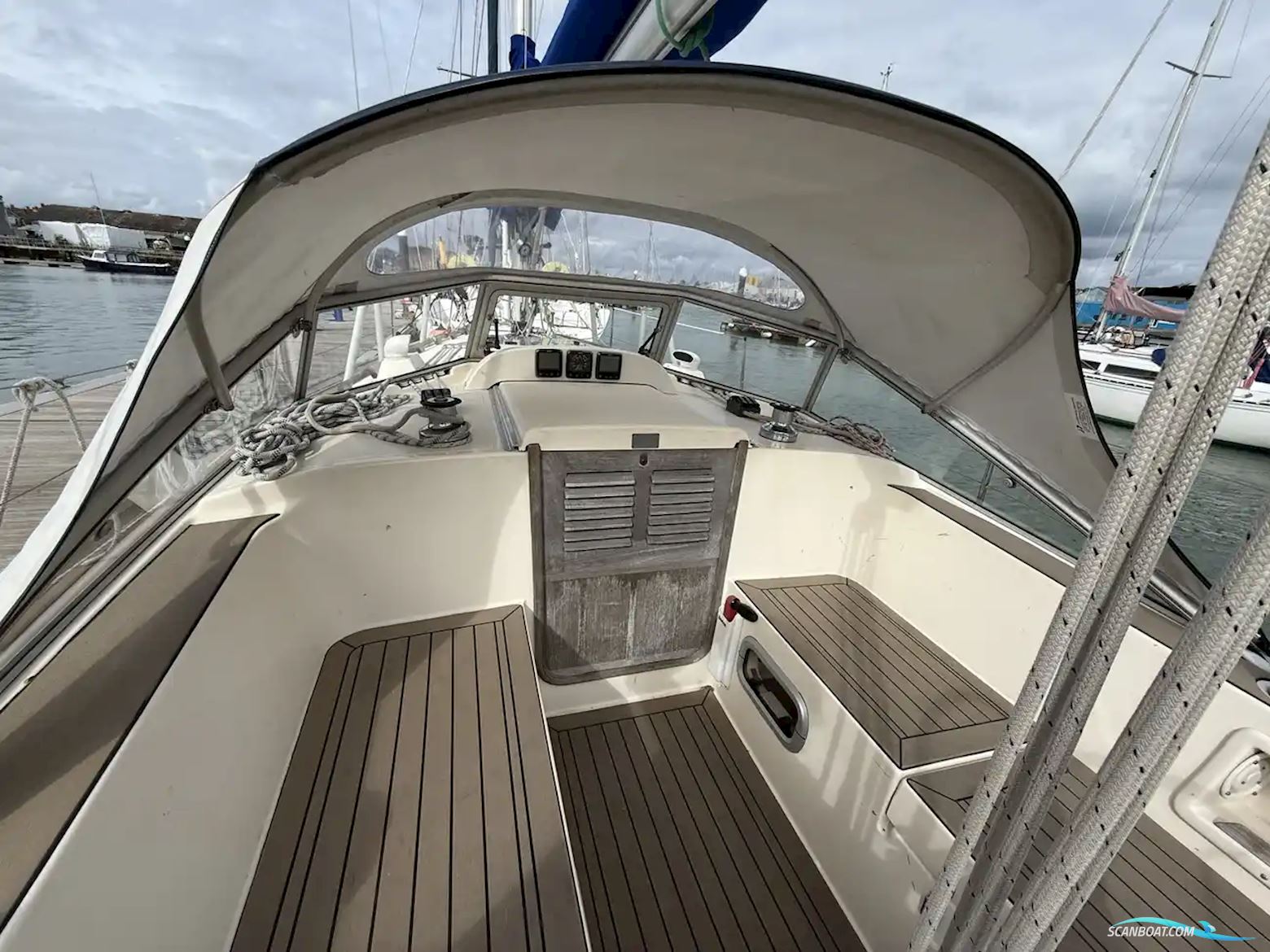 Hallberg-rassy 34