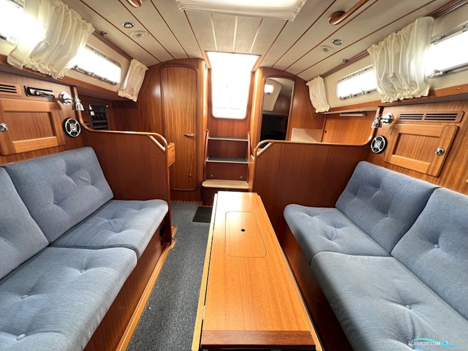 Hallberg Rassy 342