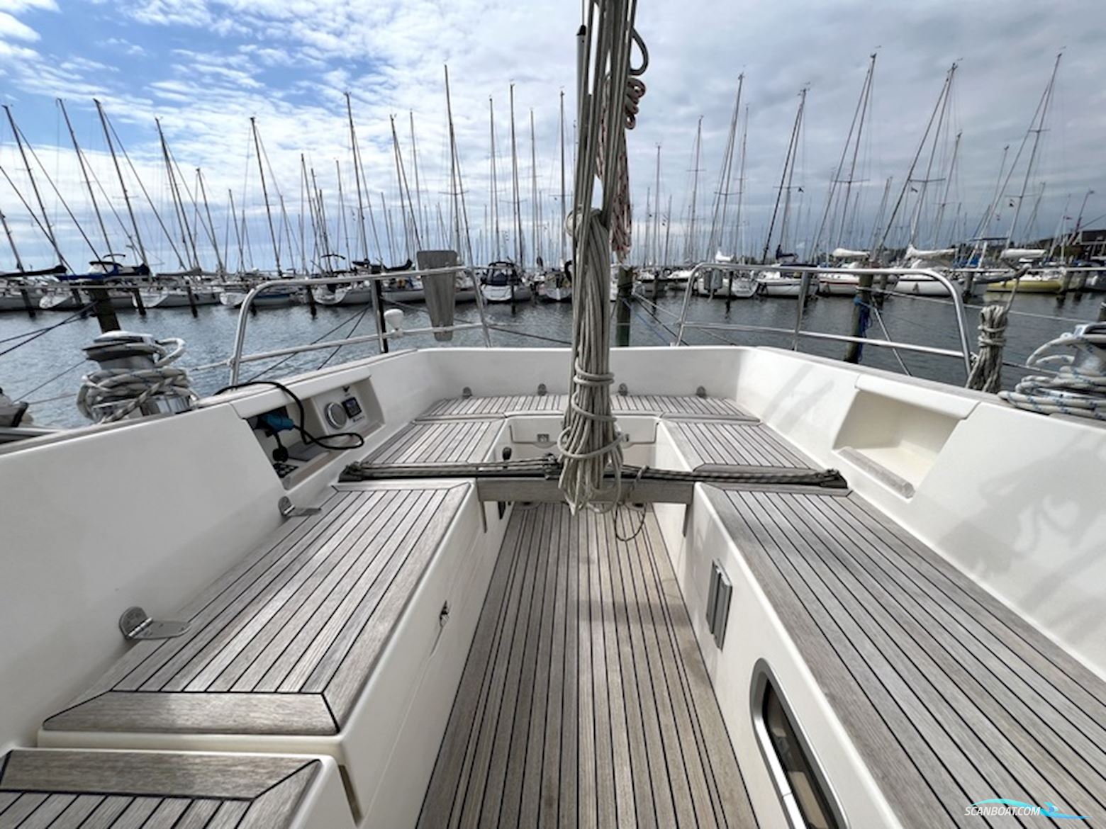 Hallberg Rassy 342