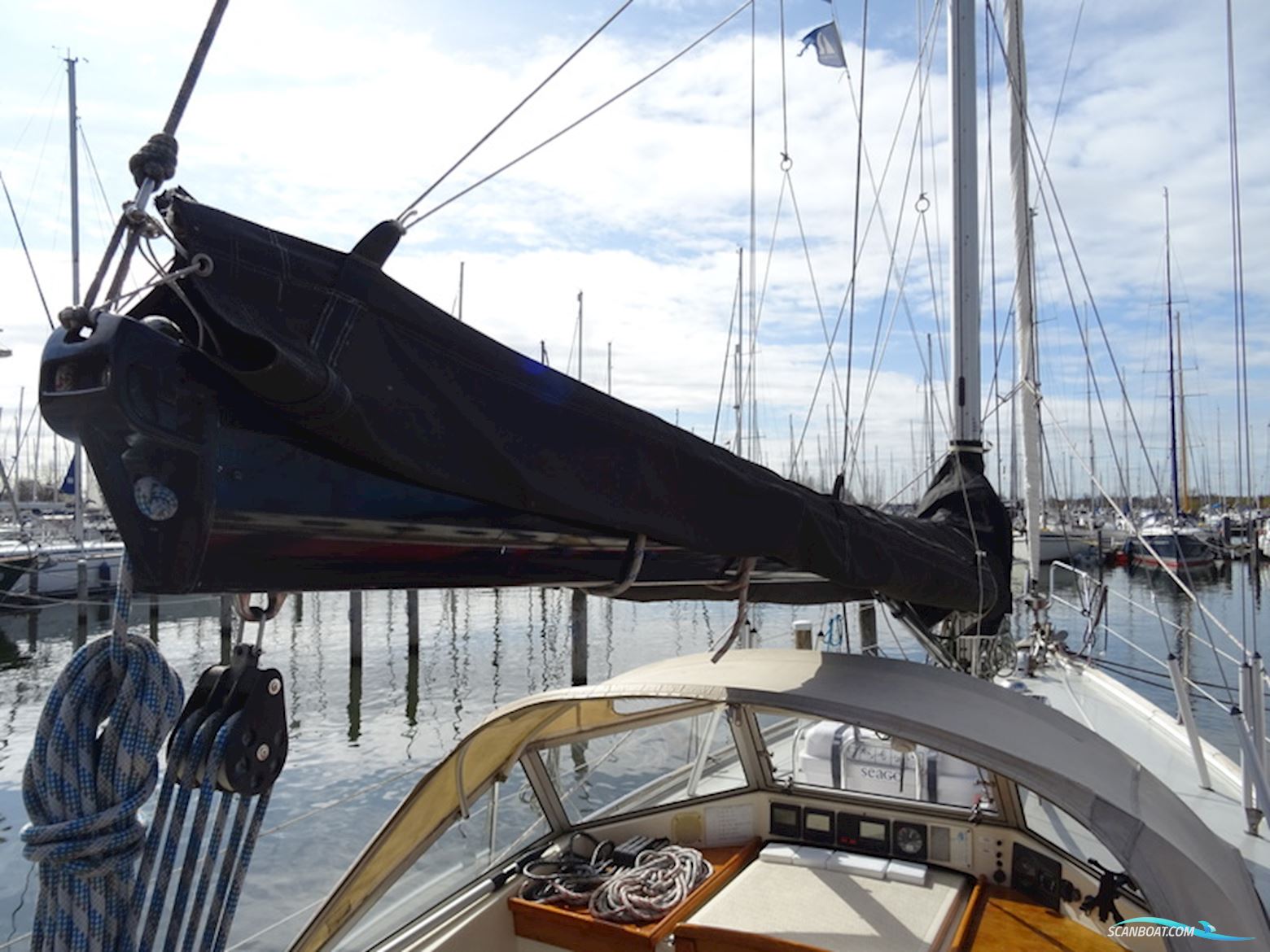 Hallberg Rassy 352 MKII