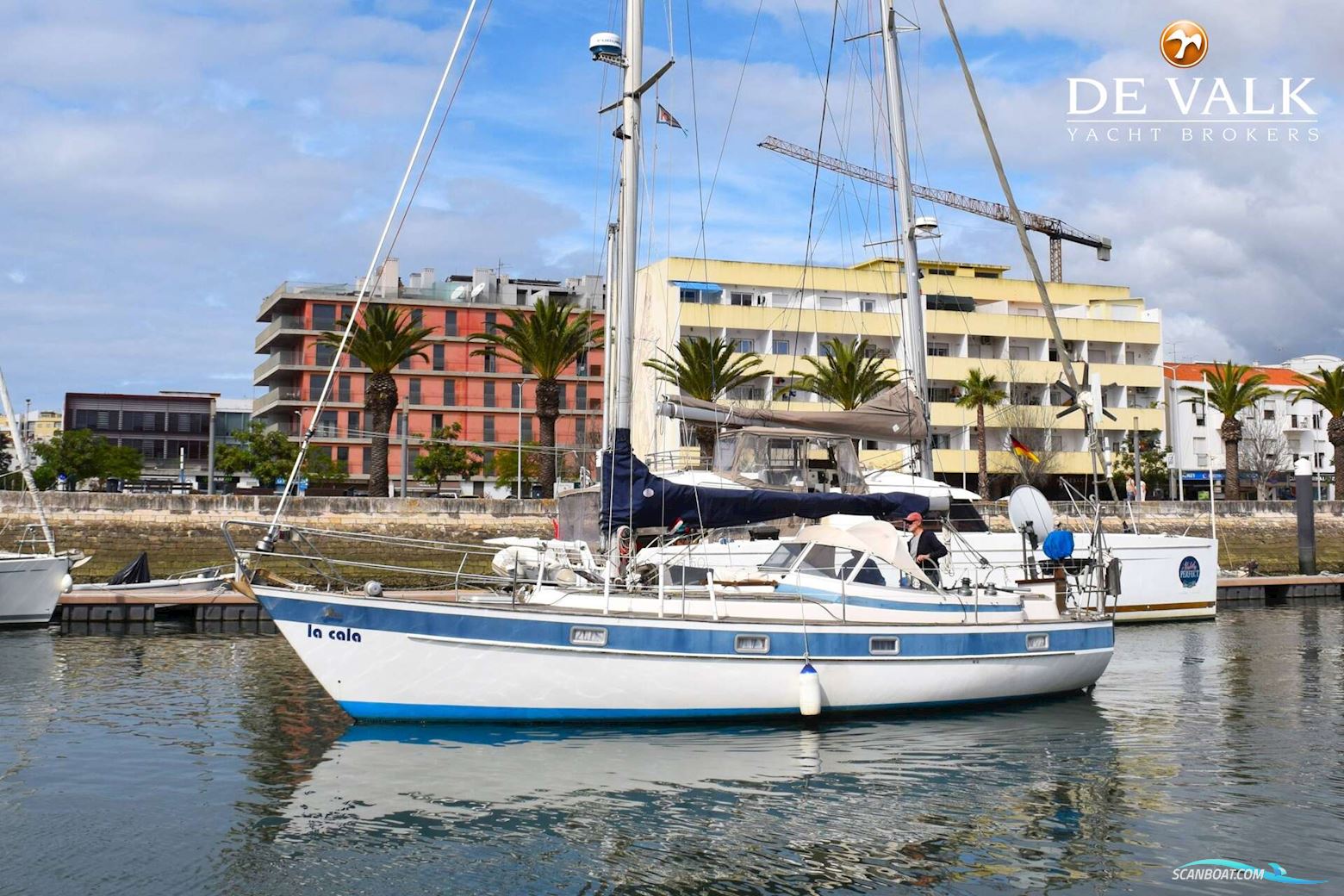 Hallberg Rassy 352