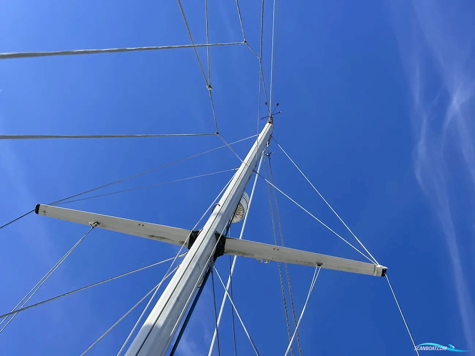 Hallberg-rassy 352