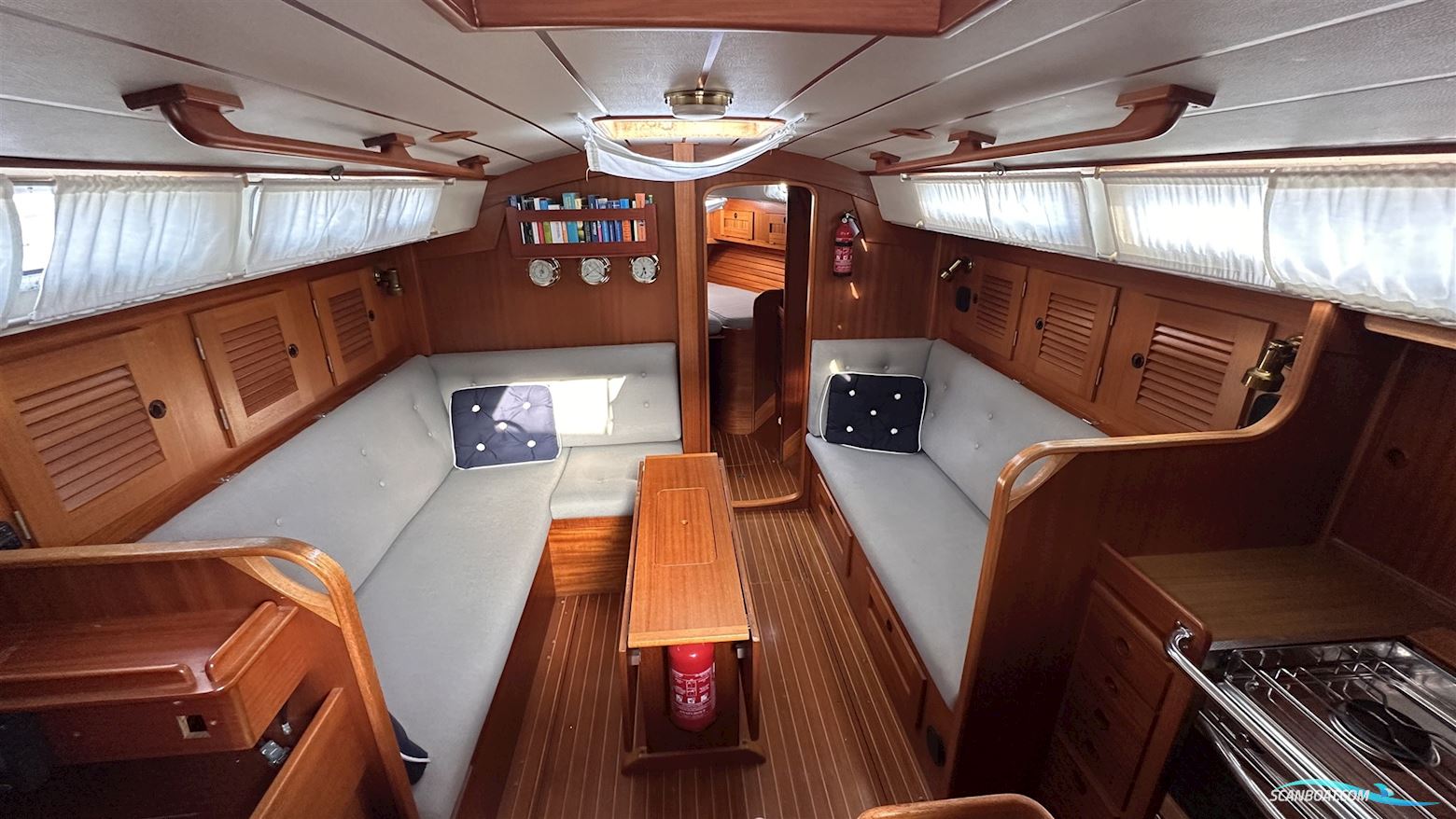 Hallberg Rassy 36 MK I