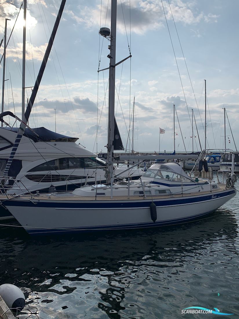 Hallberg-Rassy 36