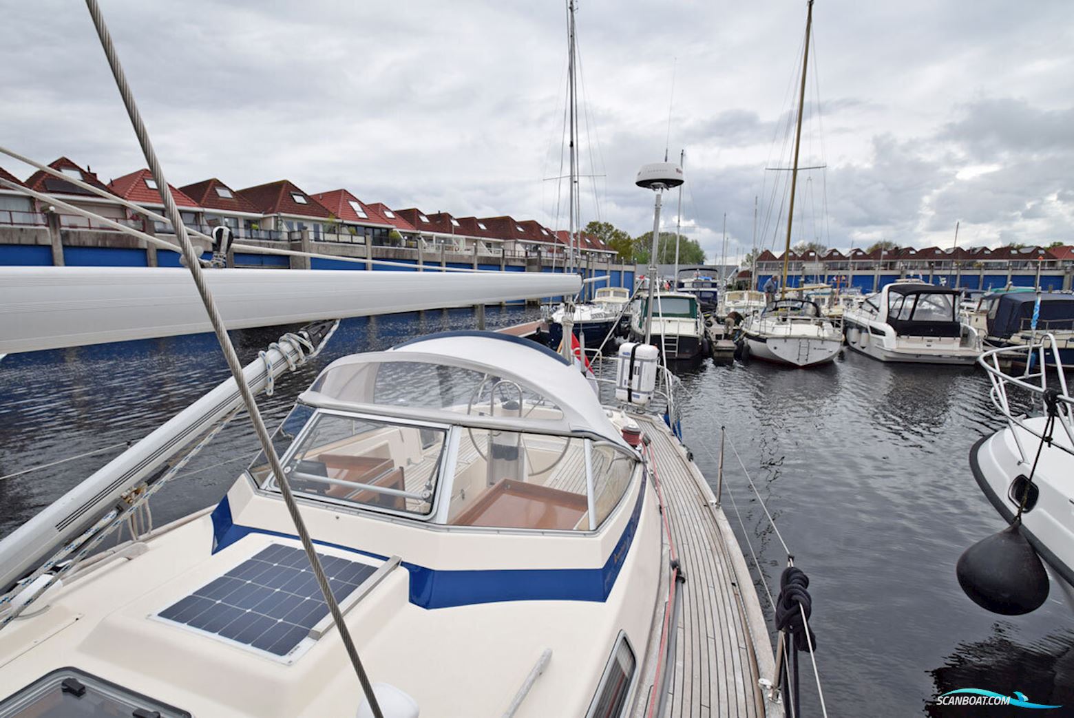 Hallberg Rassy 36