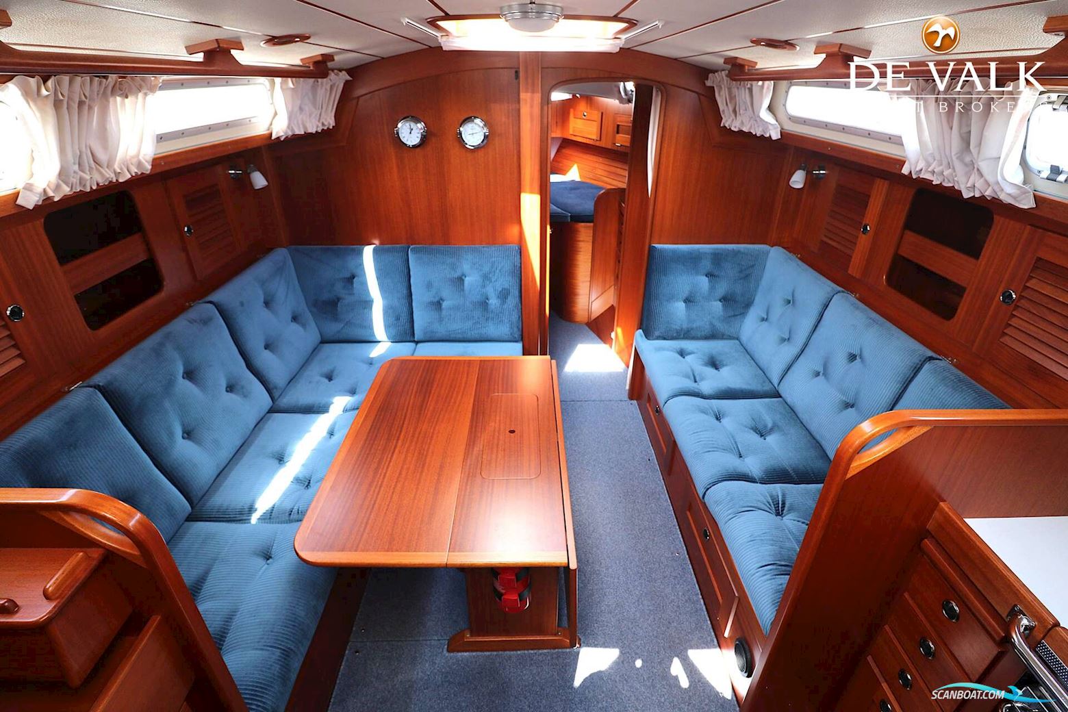 Hallberg Rassy 36