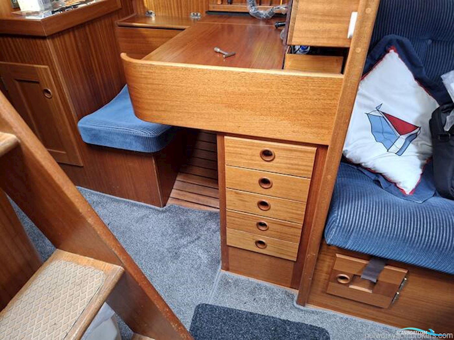 Hallberg Rassy 36