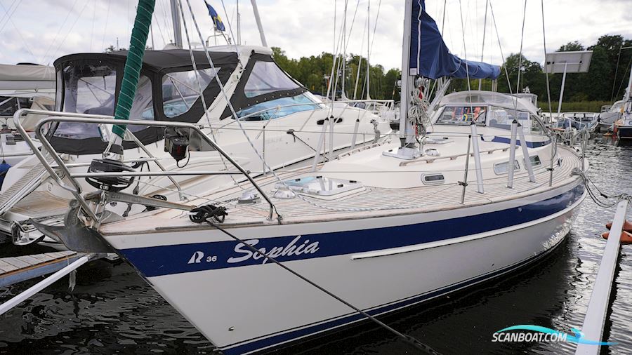 Hallberg-Rassy 36