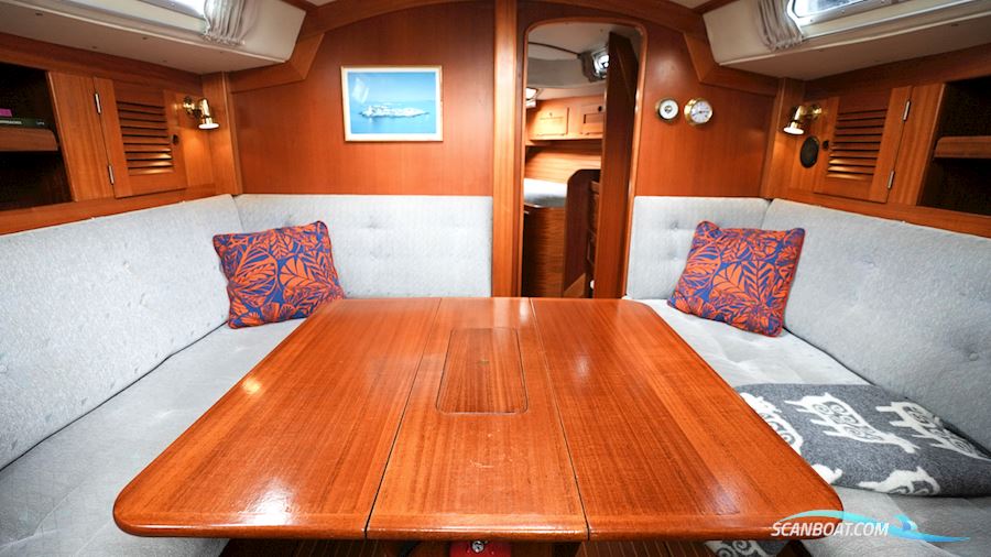Hallberg-Rassy 36