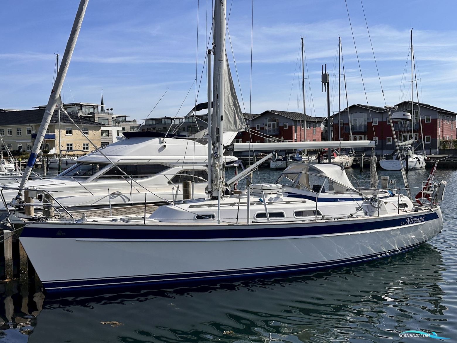 Hallberg Rassy 37 Segelboot 2005, mit Volvo Penta D 2-55 motor, Dänemark