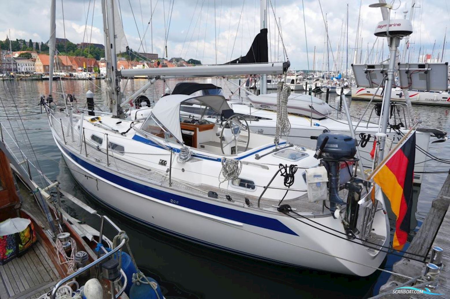 Hallberg-rassy 37