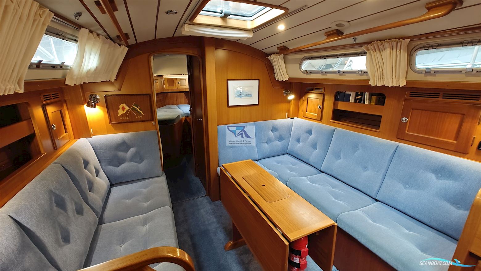Hallberg Rassy 37