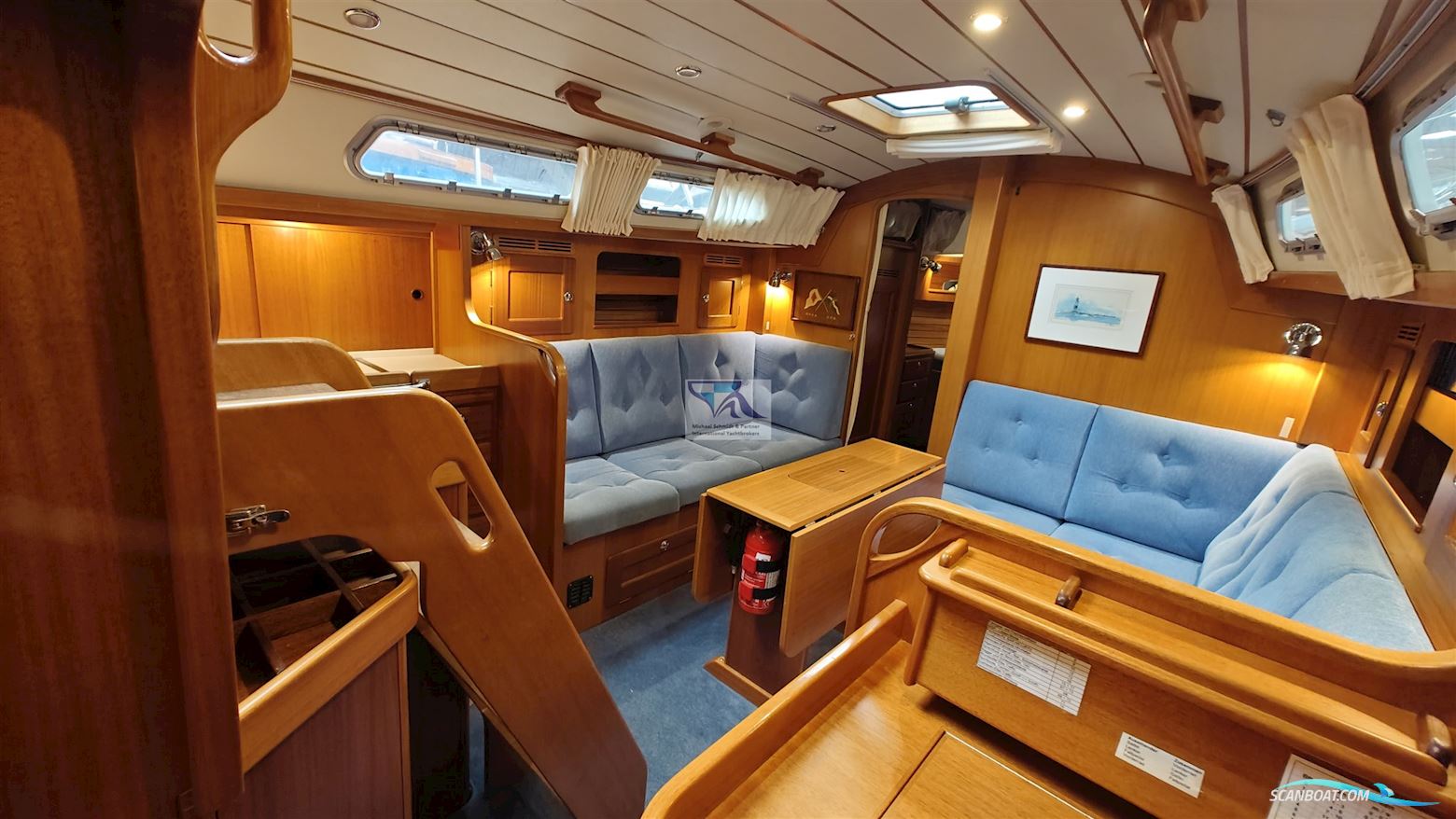 Hallberg Rassy 37