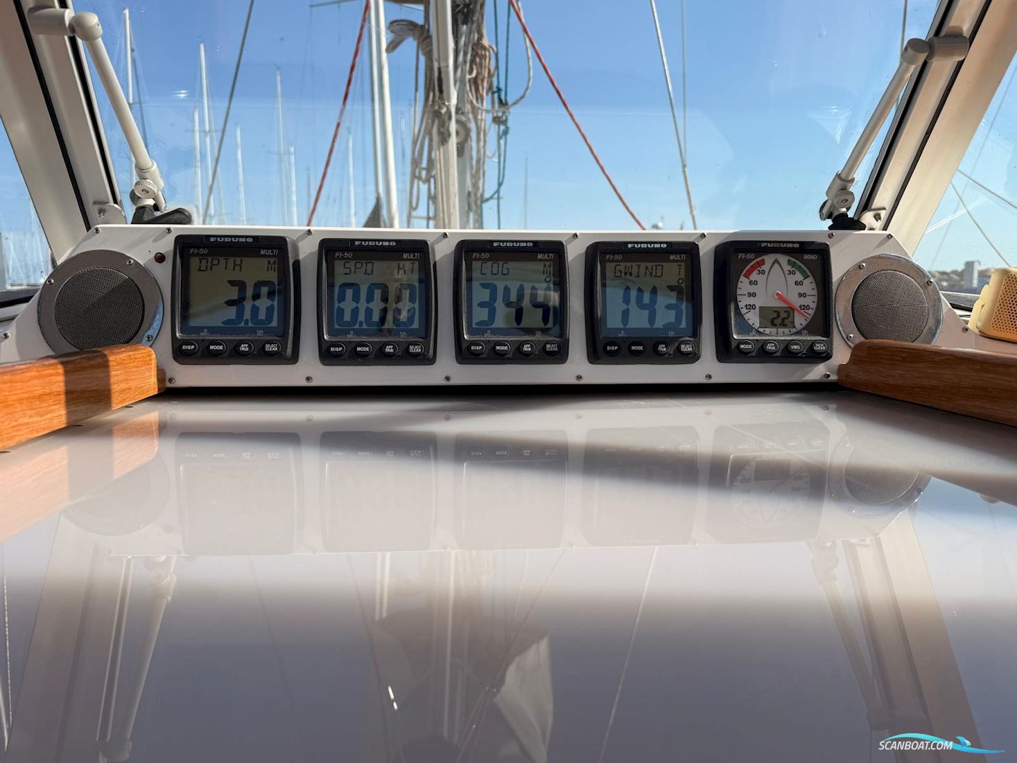 Hallberg-Rassy 372